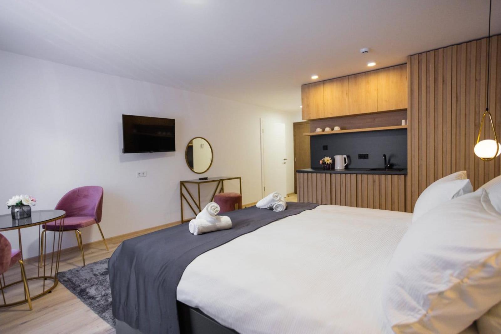 Happy House Old Town Luxury Apartment Sarajevo Bagian luar foto