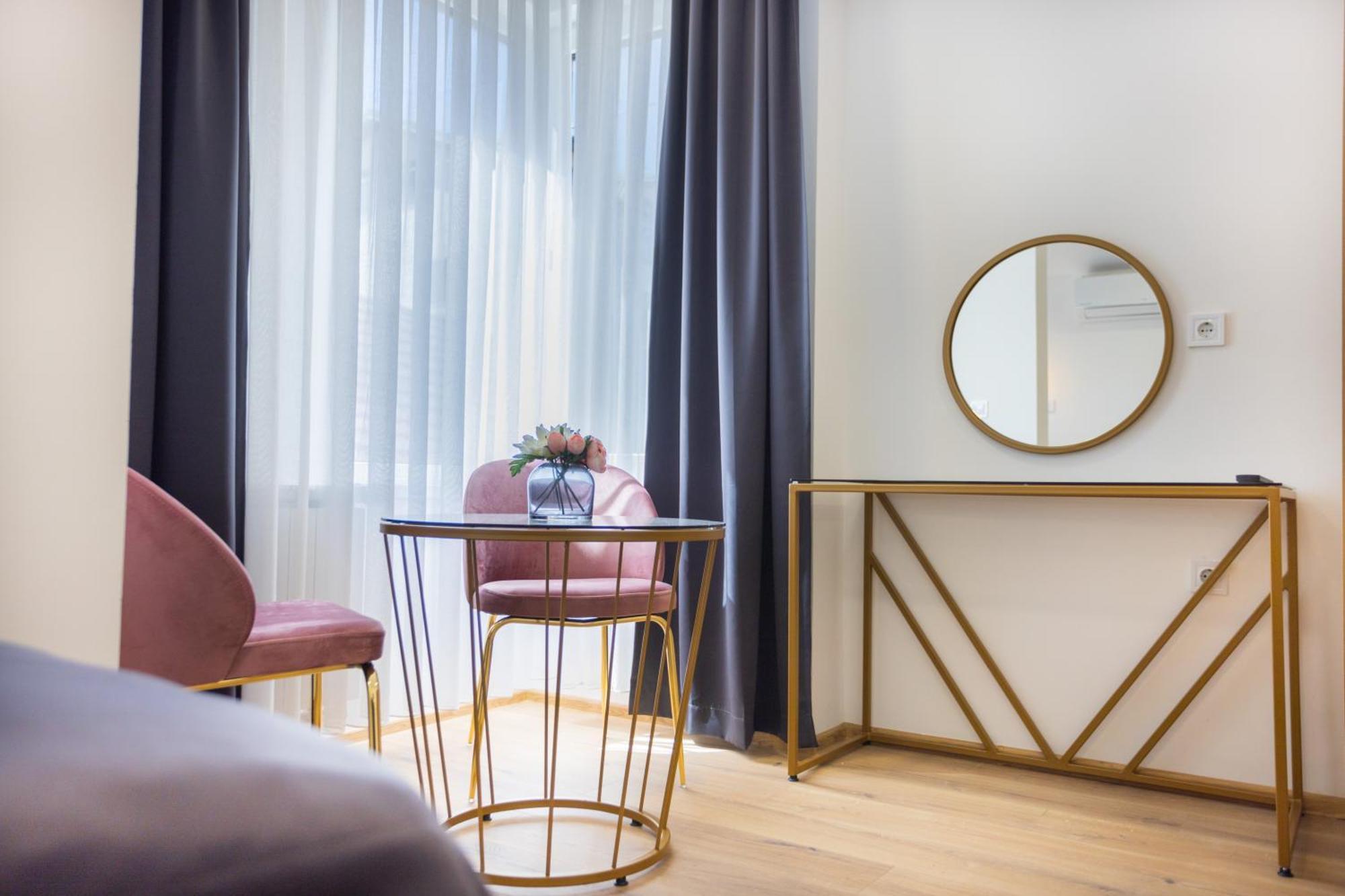 Happy House Old Town Luxury Apartment Sarajevo Bagian luar foto