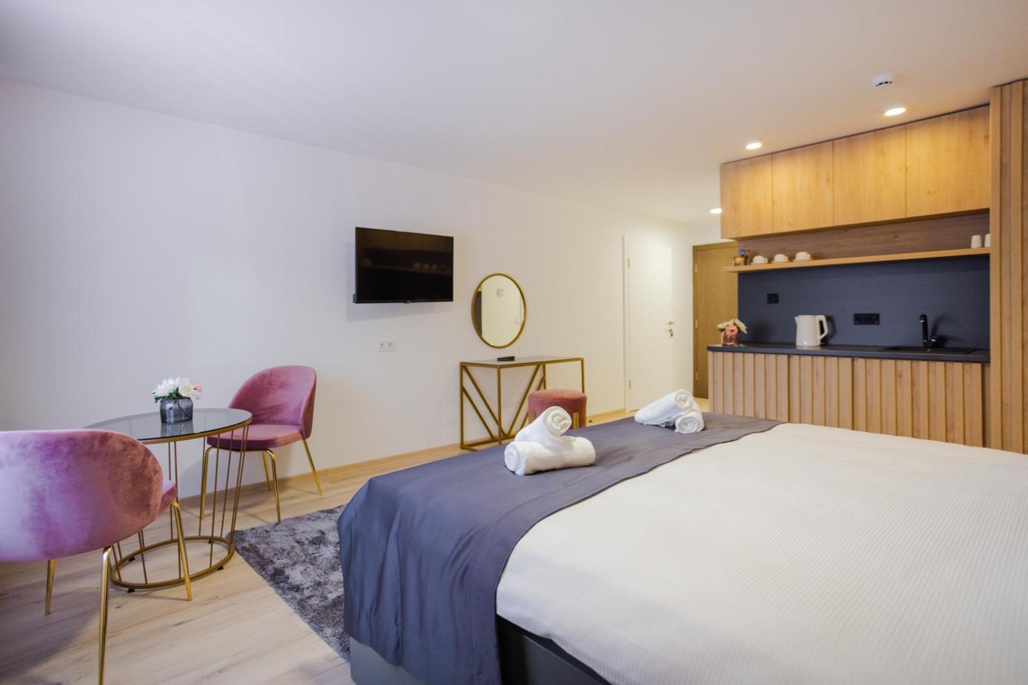 Happy House Old Town Luxury Apartment Sarajevo Bagian luar foto