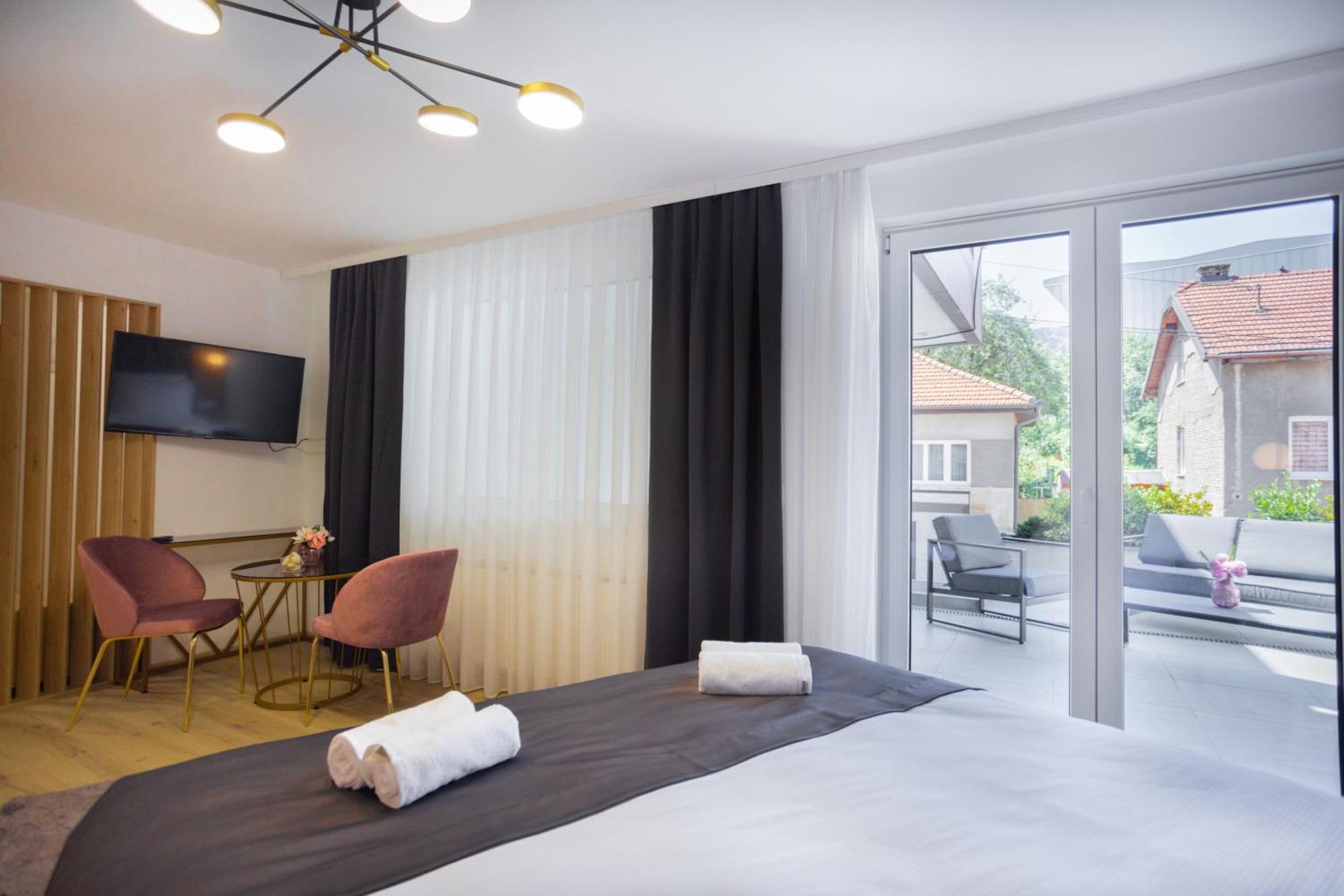 Happy House Old Town Luxury Apartment Sarajevo Bagian luar foto