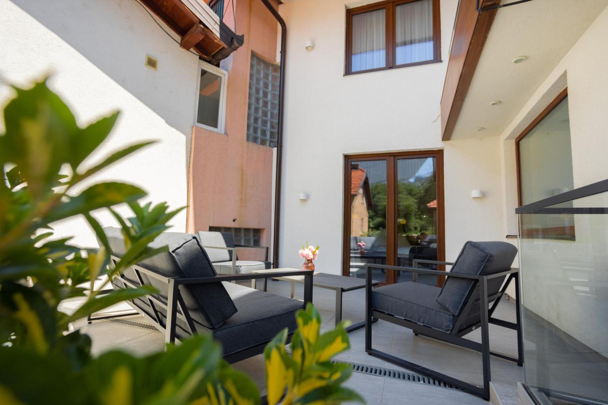 Happy House Old Town Luxury Apartment Sarajevo Bagian luar foto